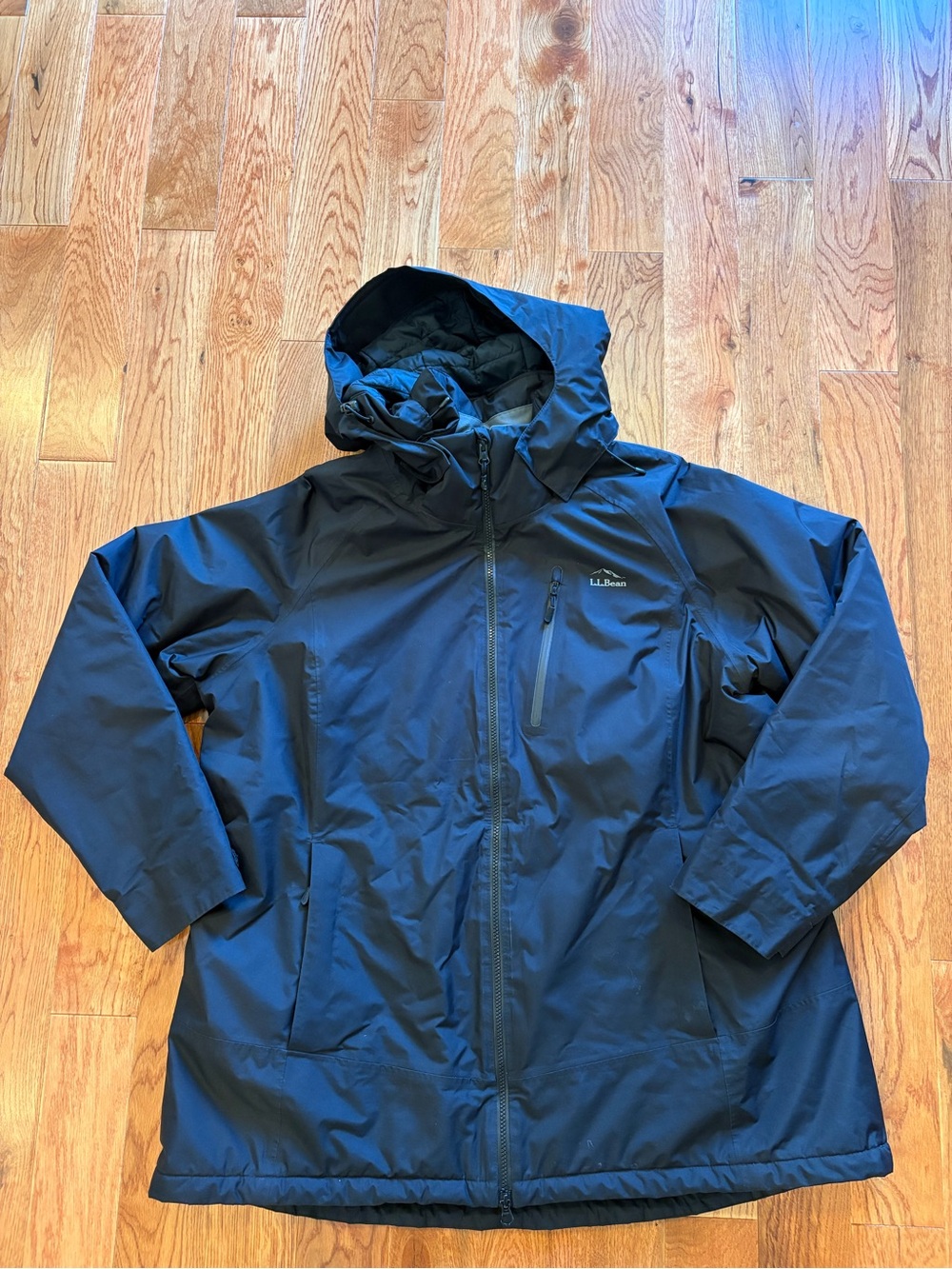 LL Bean Women’s Black Waterproof Primaloft Hooded Coat 2X Quilted Inside